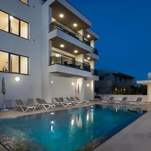  Apartment Prestige 1